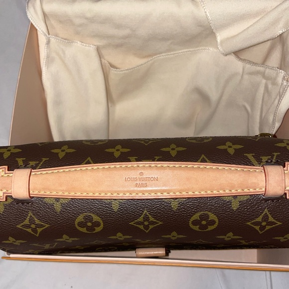 Louis Vuitton Pochette Metis Brown Monogram Canvas Cross Body Bag - Picture 2 of 4